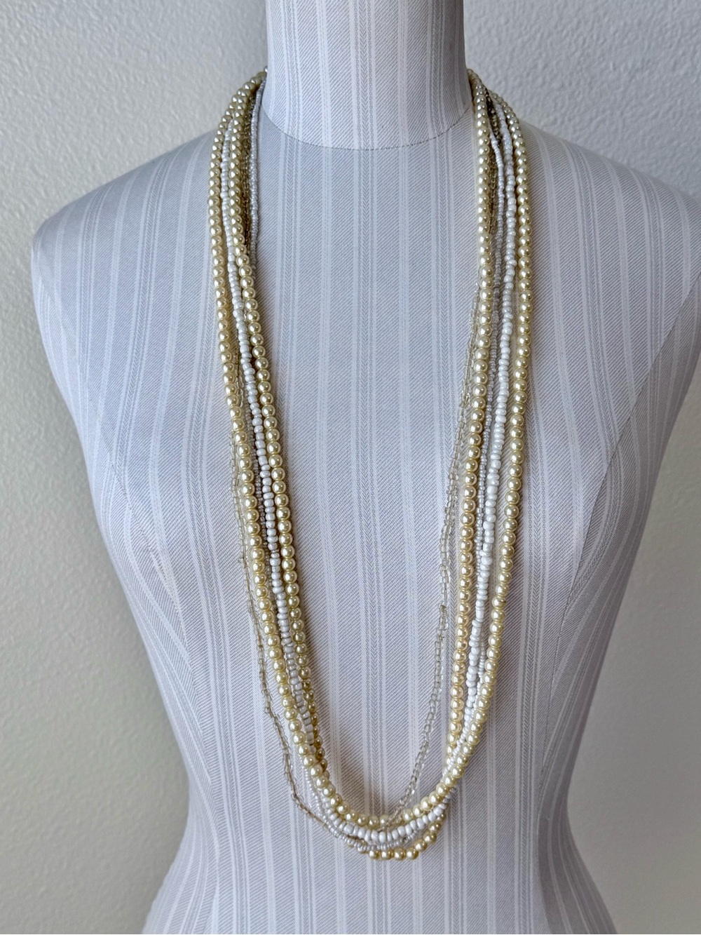 Vintage Multi-Strand Faux Pearl Seed Bead Statement Necklace Cream White Clear